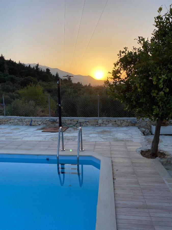 Old Stone Villa In Apokoronas Villa Nostalgia Kreta Fílippos 외부 사진
